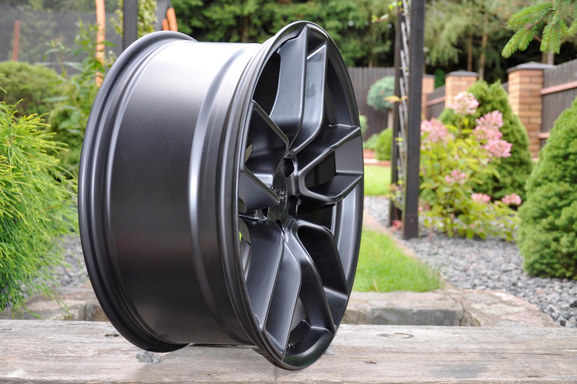 RHX031 20X10.5 5X115 ET25 73.1 HX031 BLACK HALF MATT Extreme Vision 